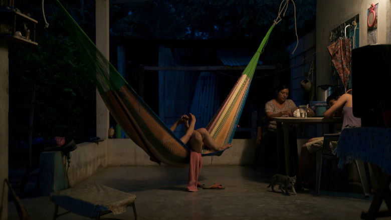 кадр из фильма Un Lejano Rumor de Agua