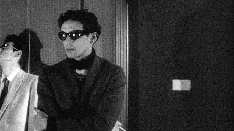 кадр из фильма Бегство из тени