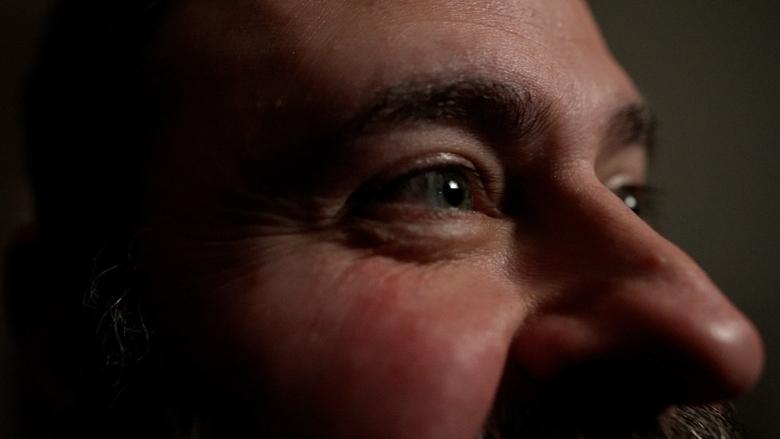 кадр из фильма The Man Who Married A Robot