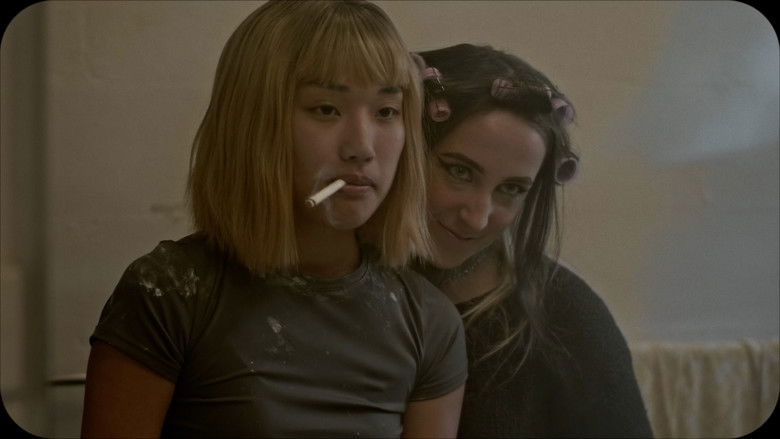 кадр из фильма Caroline