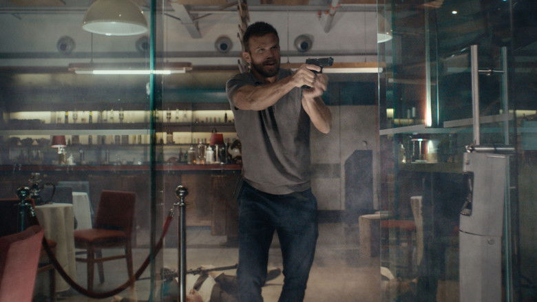 кадр из фильма Черная метка