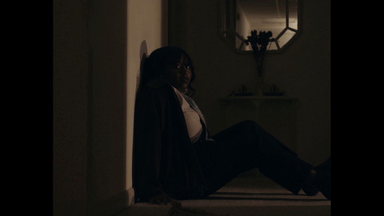 кадр из фильма Veil