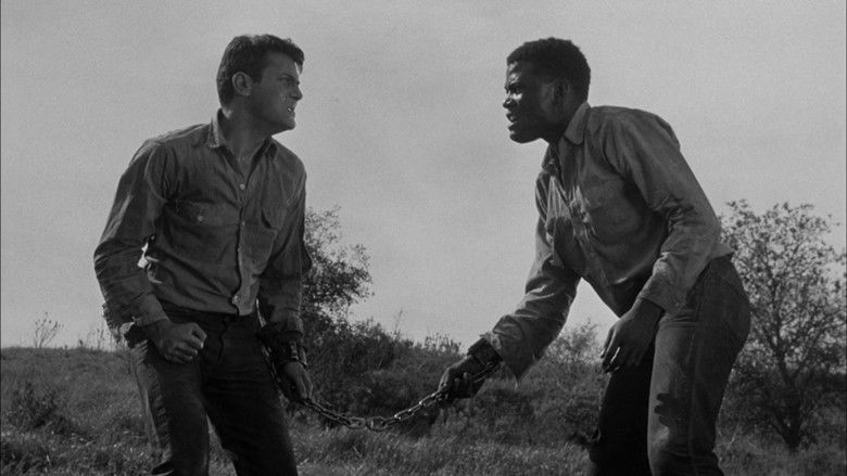 кадр из фильма Скованные одной цепью