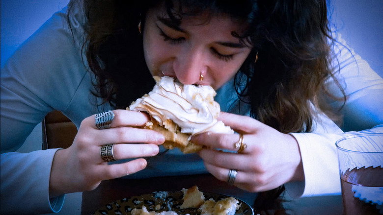 кадр из фильма N°043