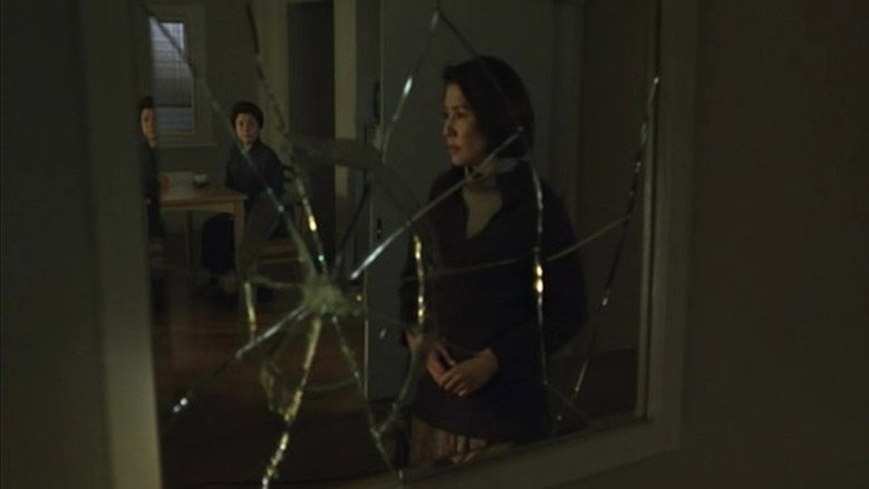 кадр из фильма Женщина в зеркале