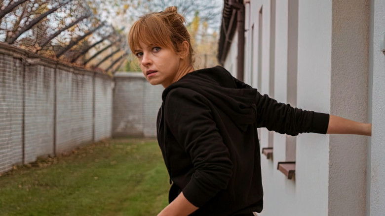 кадр из фильма Solid Gold