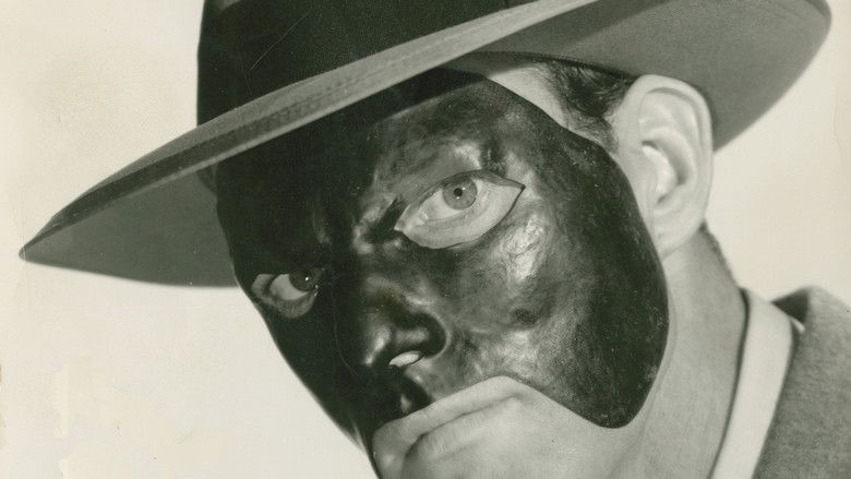 кадр из фильма The Masked Marvel