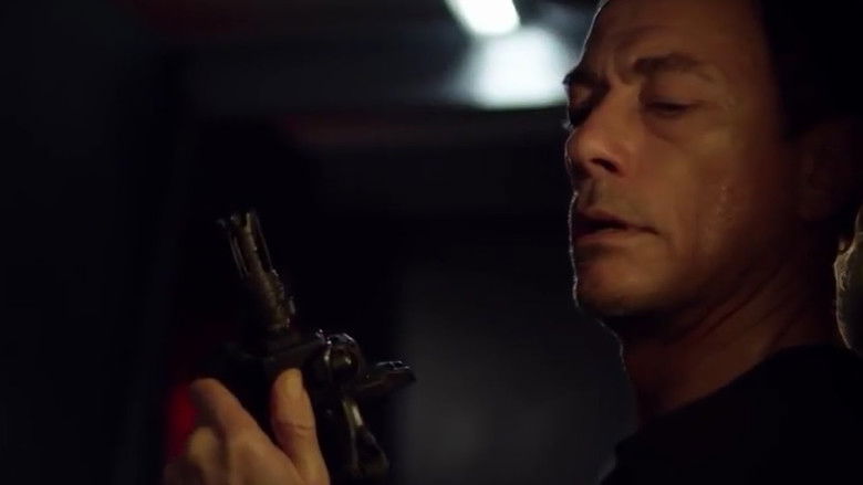 кадр из фильма Чёрные воды