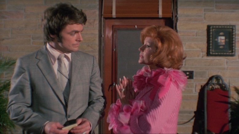 кадр из фильма The Naked Zoo