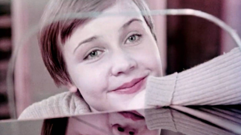 кадр из фильма Приходите работать в сберкассу