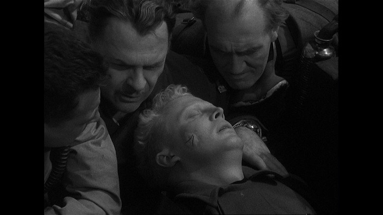 кадр из фильма Эксперимент Куотермасса