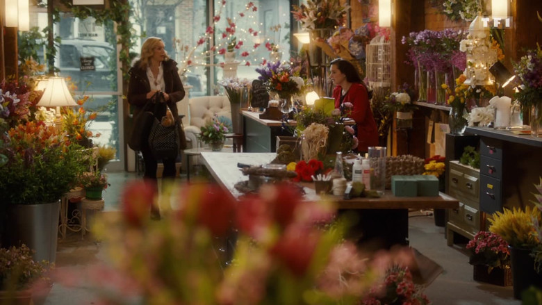 кадр из фильма Flower Shop Mystery: Dearly Depotted