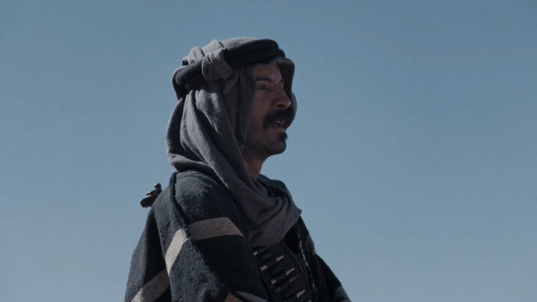 кадр из фильма القيد