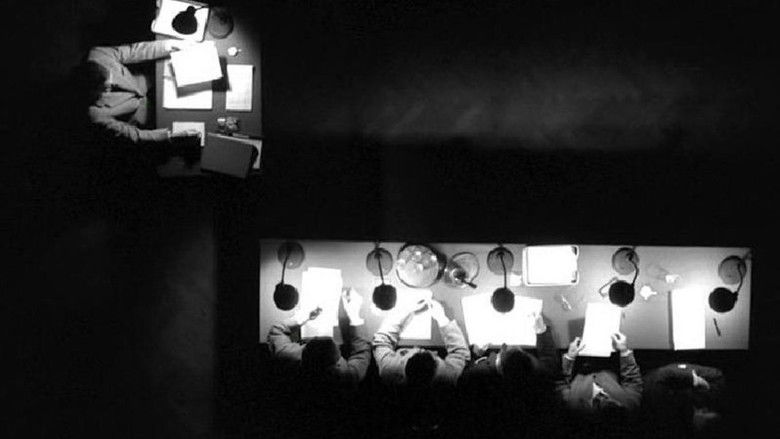 кадр из фильма Die Parallelstraße