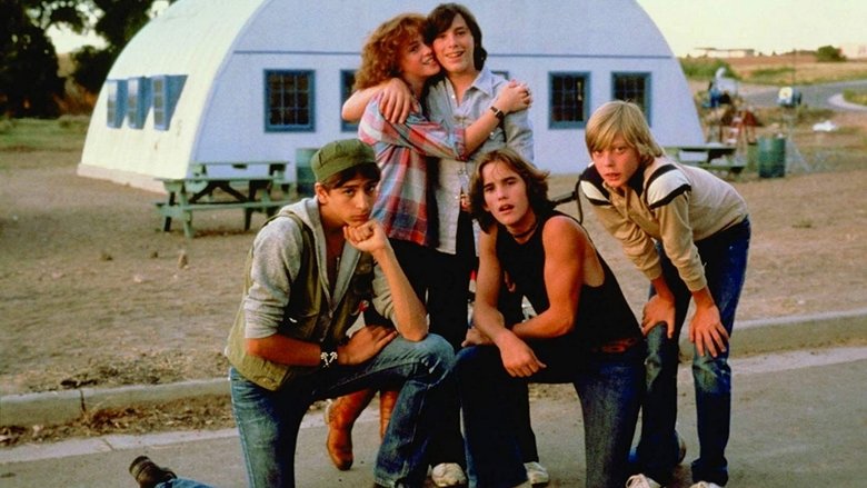 кадр из фильма Через край