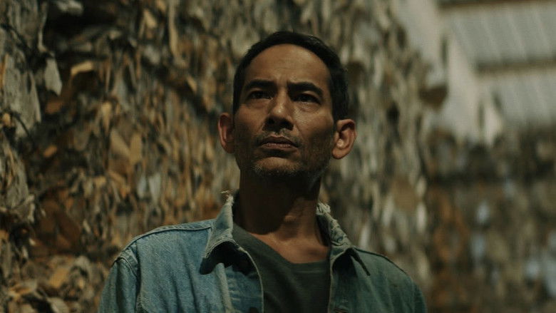 кадр из фильма ในเงา