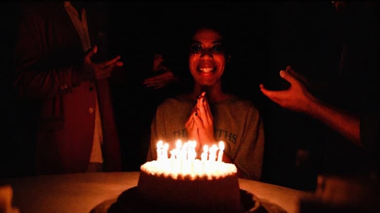 кадр из фильма Casa Cheia