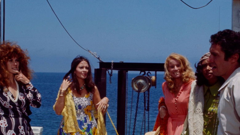 кадр из фильма Five Desperate Women