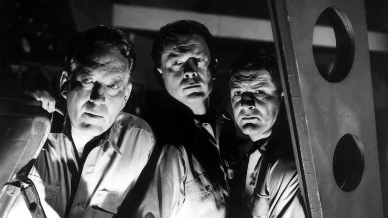 кадр из фильма The Atomic Submarine