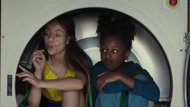 кадр из фильма Милашки