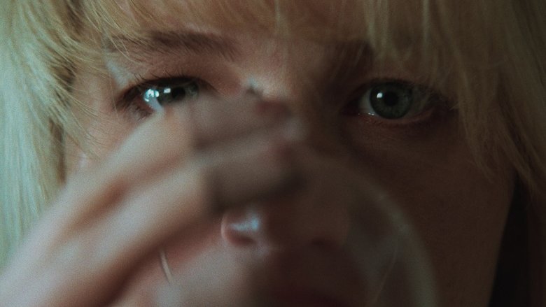 кадр из фильма Умри, моя любовь