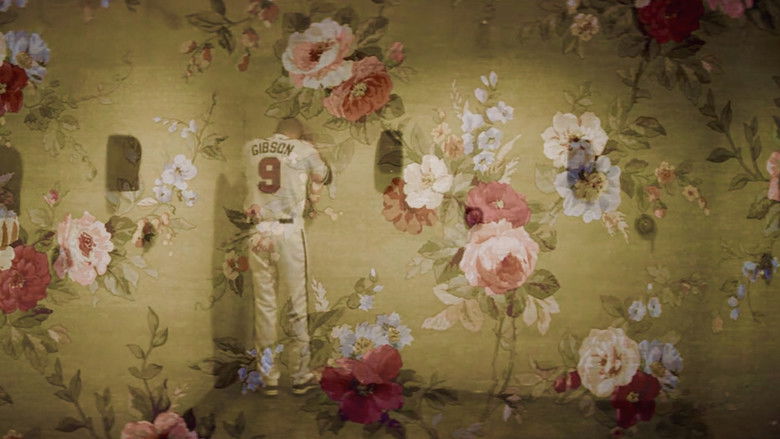 кадр из фильма Феномен