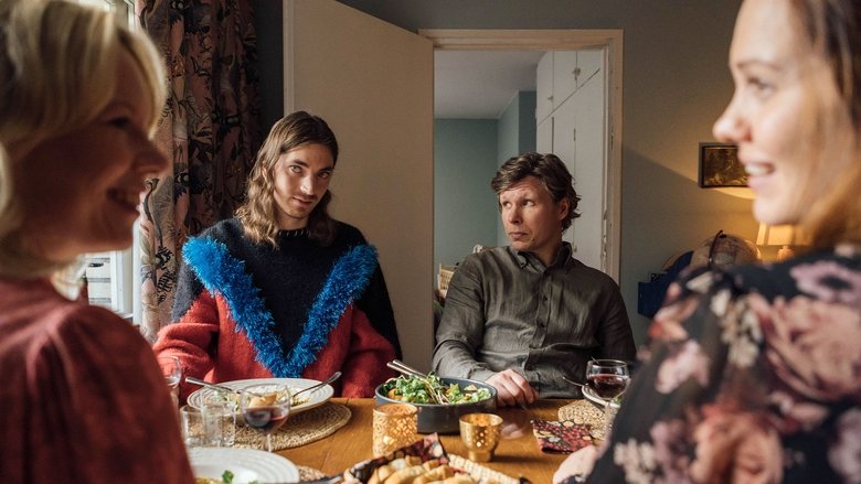 кадр из фильма Neljä pientä aikuista