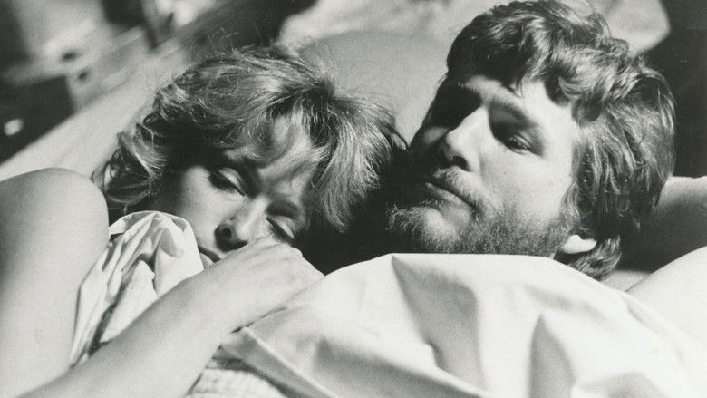 кадр из фильма Кто-то убил ее мужа