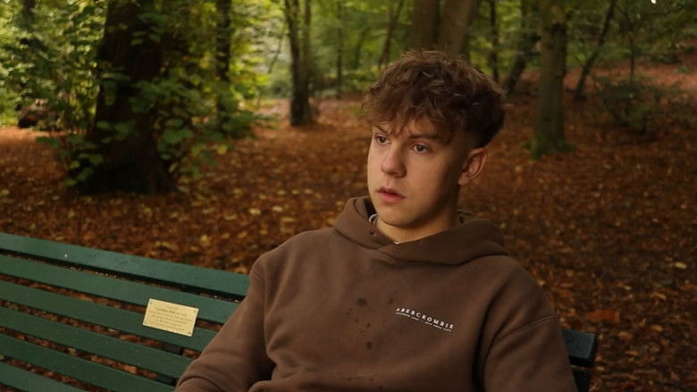 кадр из фильма Alone - The Short Film