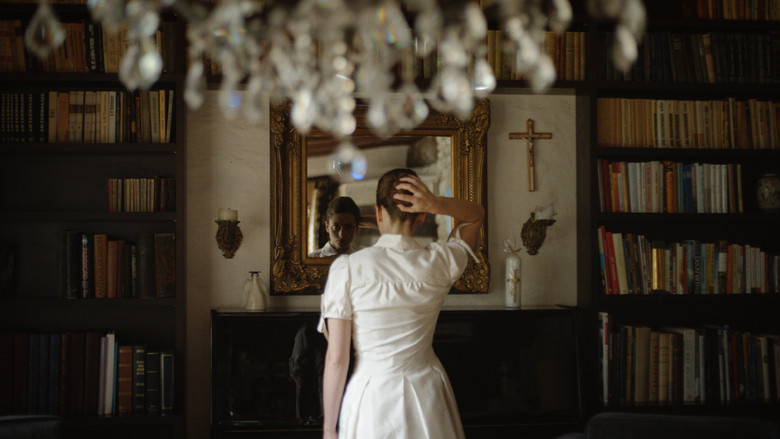 кадр из фильма Аврора