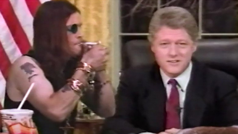 кадр из фильма Великий Сатана