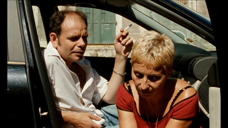 кадр из фильма La ville est tranquille