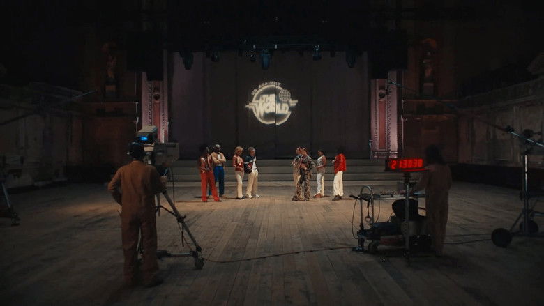 кадр из фильма VOLCANO