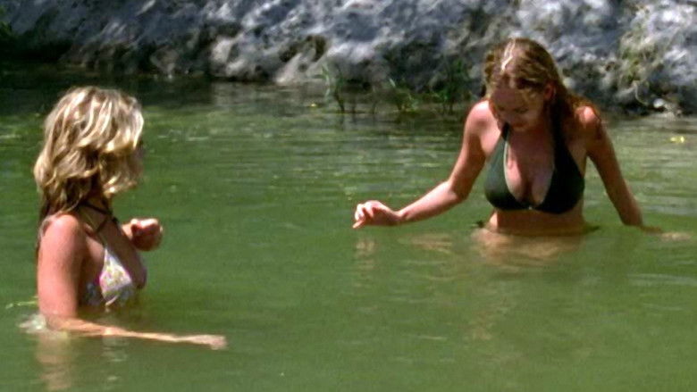 кадр из фильма Убивая мертвецов