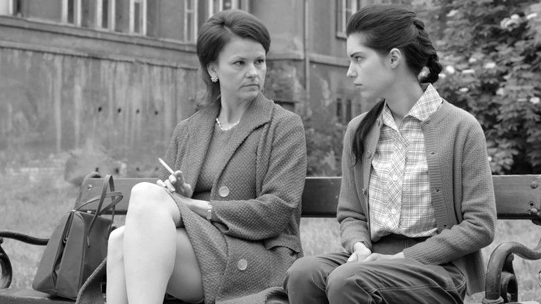 кадр из фильма Я, Ольга Гепнарова