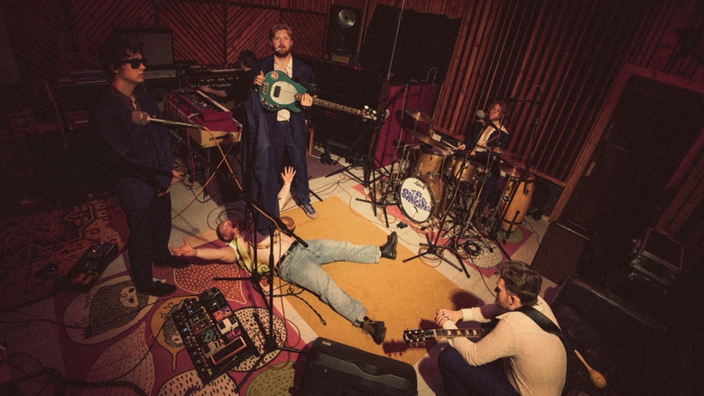 кадр из фильма LIVE SANKARAS IN YOUR AREA