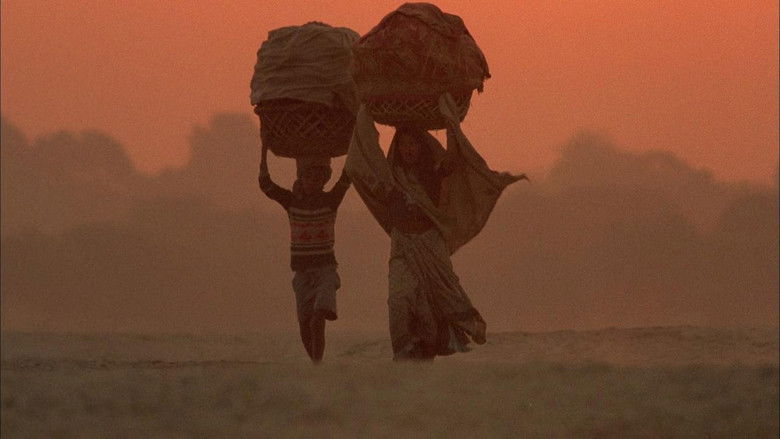 кадр из фильма Поваккатси