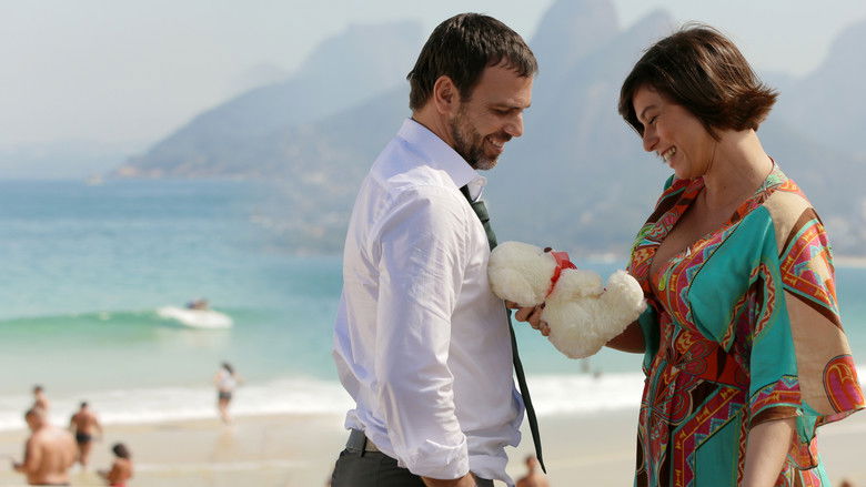 кадр из фильма Doidas e Santas