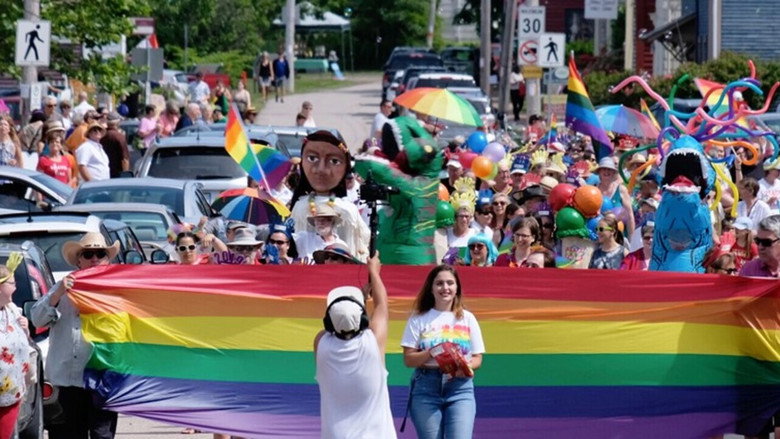кадр из фильма Small Town Pride