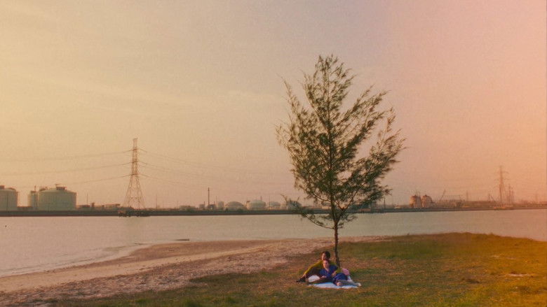 кадр из фильма ผีใช้ได้ค่ะ