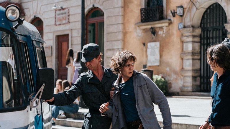 кадр из фильма Чтобы не оставалось следов