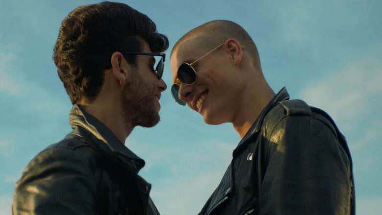 кадр из фильма Просто друзья