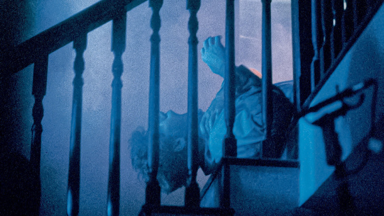 кадр из фильма Слуга дьявола