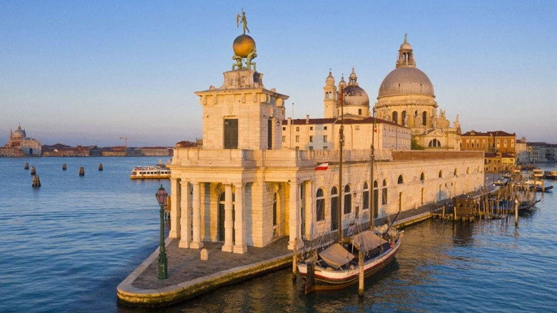 кадр из фильма Saving Venice