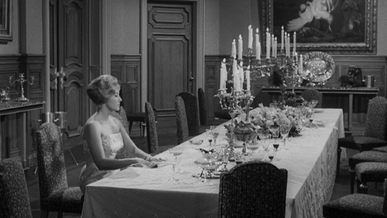 кадр из фильма Ангел-истребитель