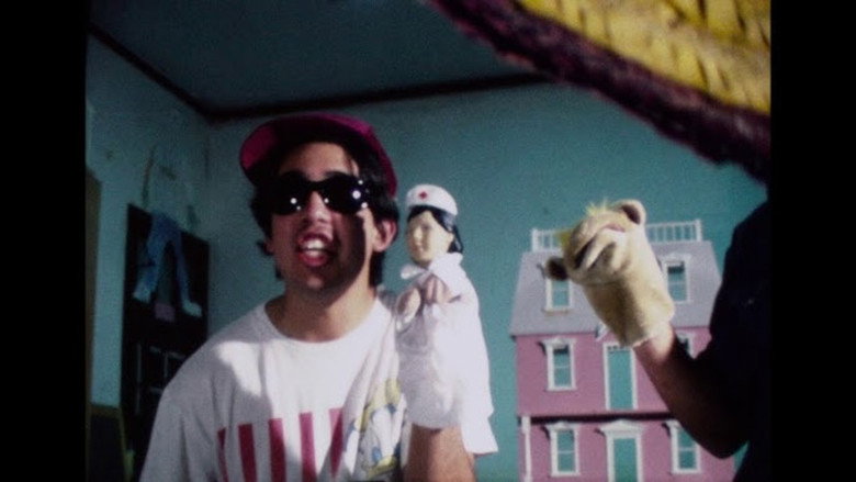 кадр из фильма I'm Not Fascinating