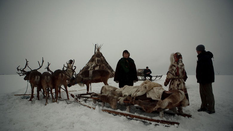 кадр из фильма Земля людей