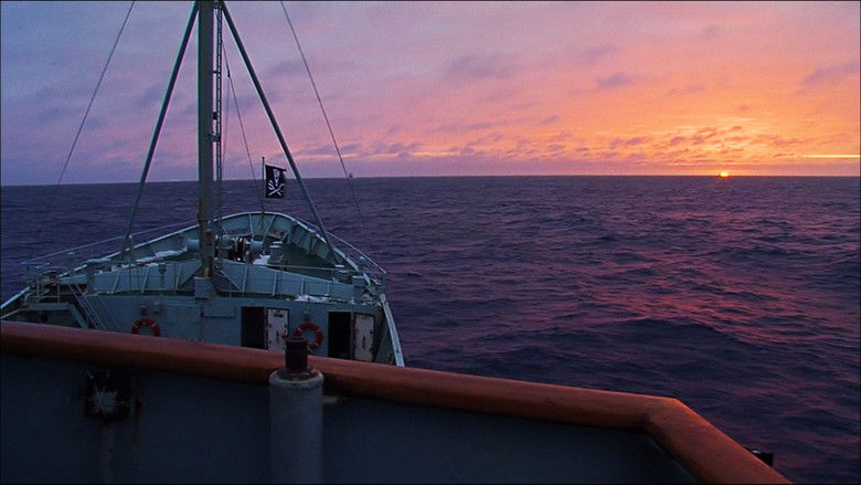 кадр из фильма At the Edge of the World