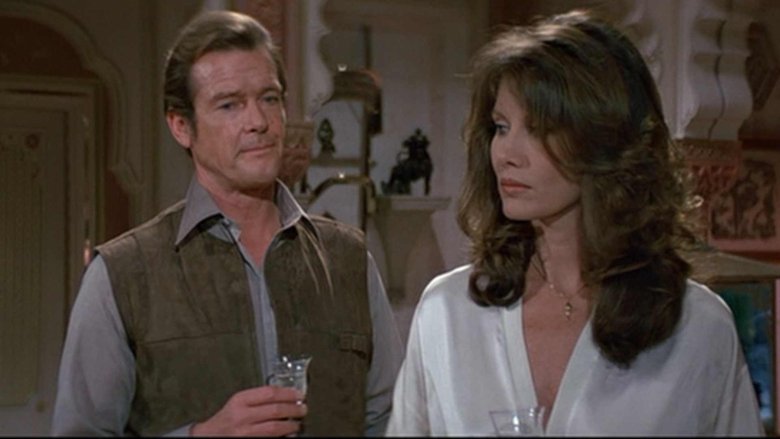 кадр из фильма 007: Осьминожка