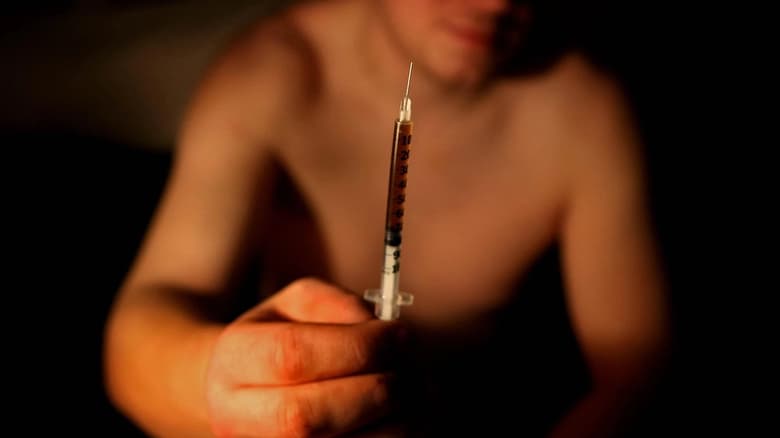 кадр из фильма Fentanyl: The Drug Deadlier Than Heroin